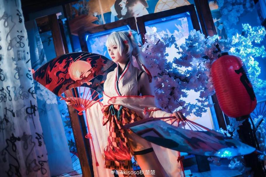 世上最美cosplayer，秋楚楚真名叫什么的更新你不能错过